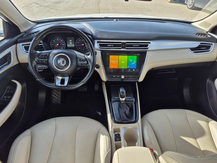 2023 ام جي 5 LUX 