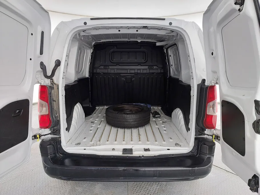 بيجو بارتنر Short van 2023 