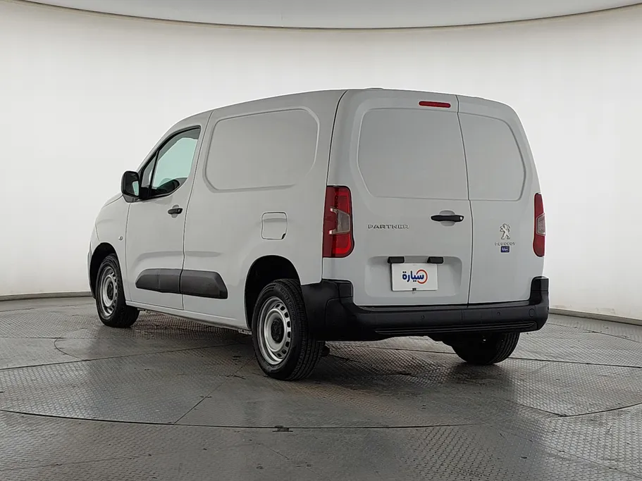 بيجو بارتنر Short van 2023 