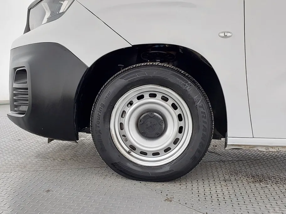 بيجو بارتنر Short van 2023 