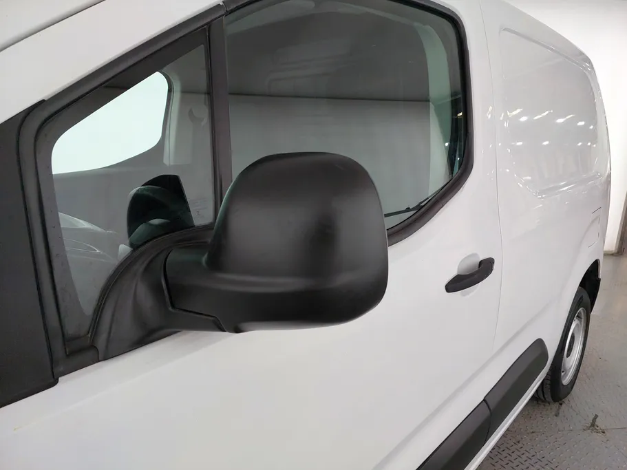 بيجو بارتنر Short van 2023 