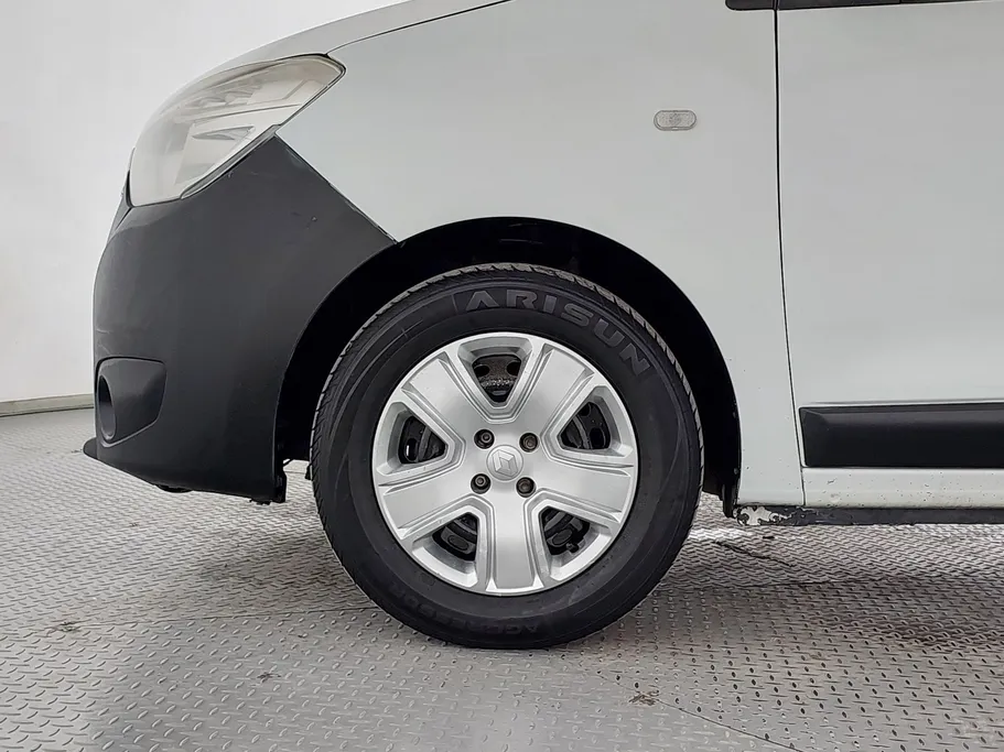 2021 Renault Docker Van بضاعة 