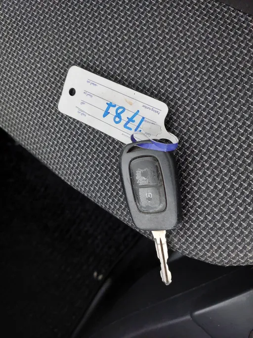 2021 Renault Docker Van بضاعة 