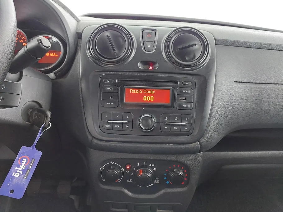 2021 Renault Docker Van بضاعة 