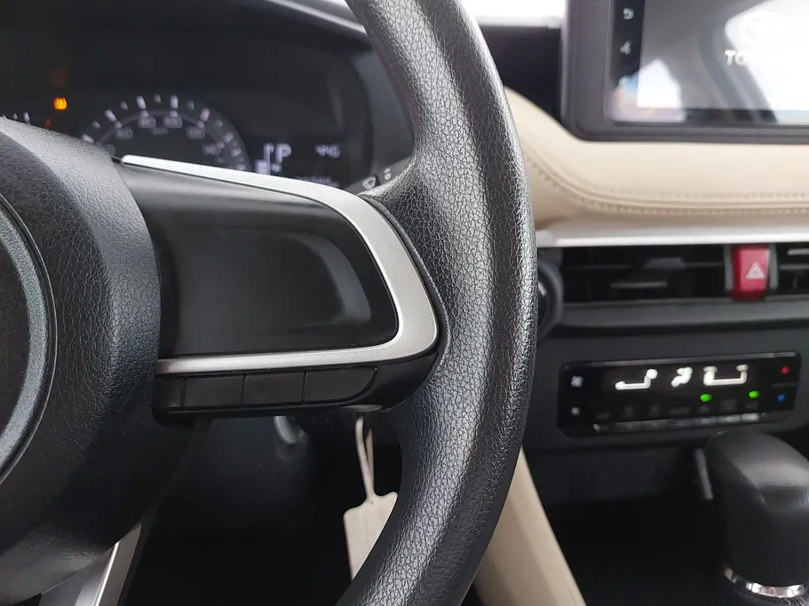 2023 Toyota Yaris  Y 