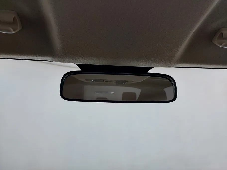 2023 Toyota Yaris  Y 