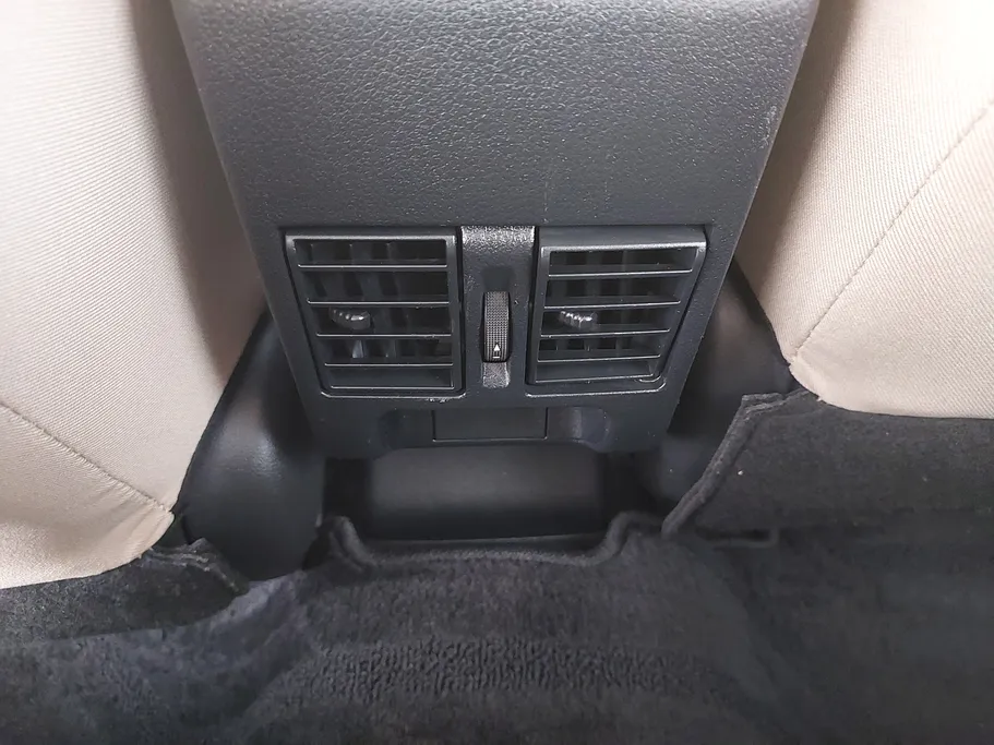 2023 Toyota Yaris  Y 