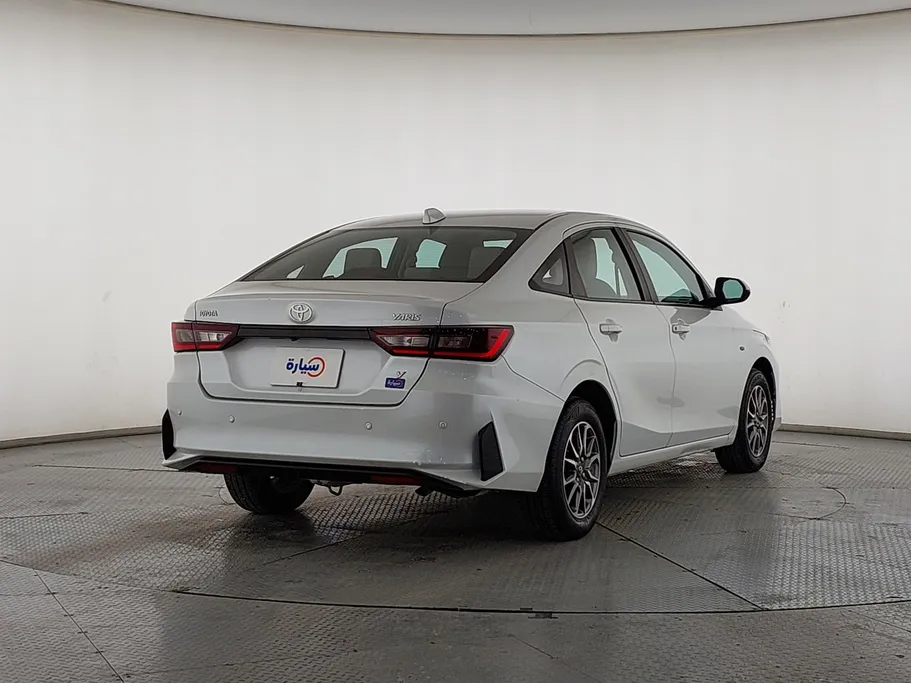 2023 Toyota Yaris  Y 