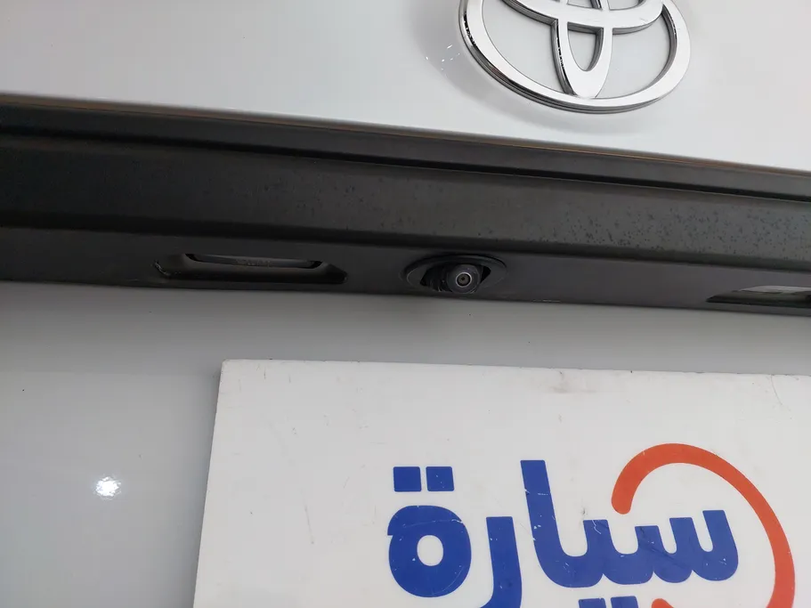 2023 Toyota Yaris  Y 