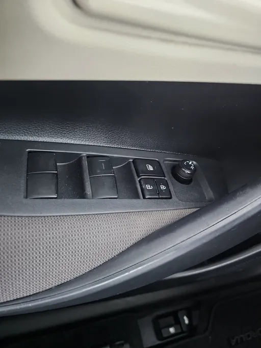 تويوتا كورولا XLI 2023 