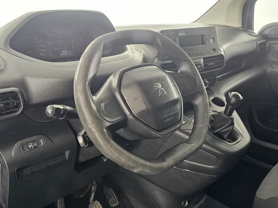 بيجو بارتنر Long van 2022 