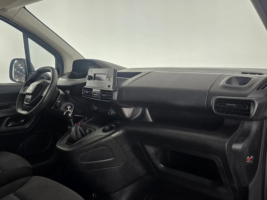 بيجو بارتنر Long van 2022 