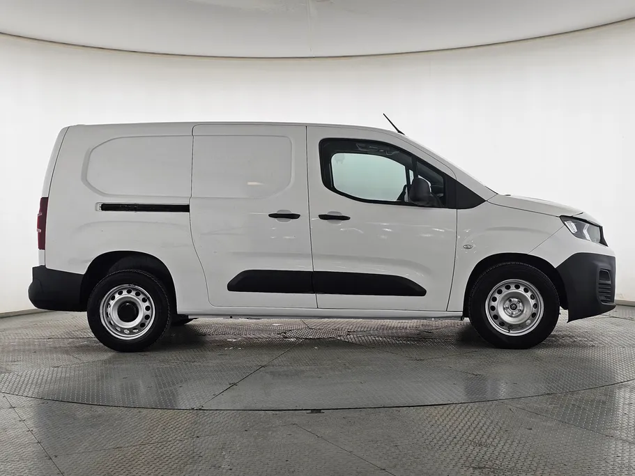 بيجو بارتنر Long van 2022 