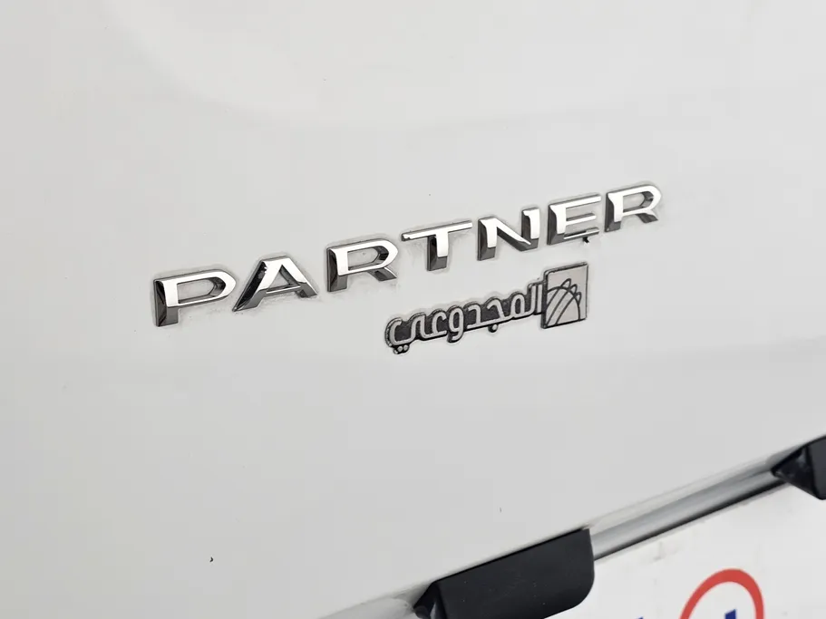 بيجو بارتنر Long van 2022 