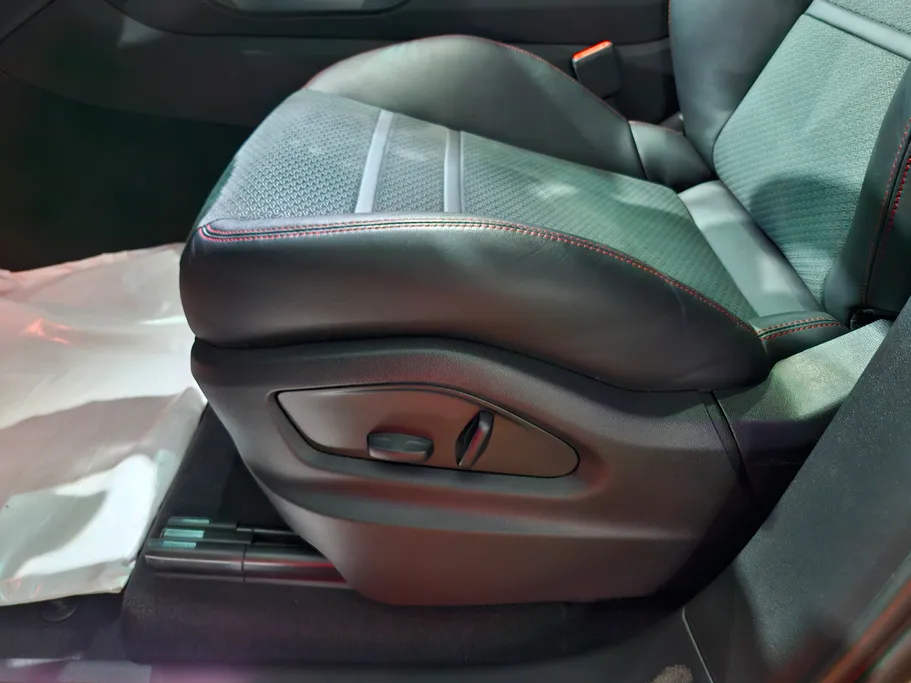 2025 Porsche Cayenne GTS 