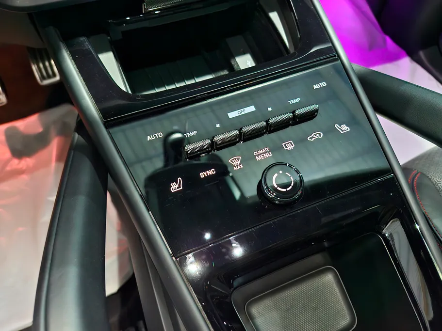 2025 Porsche Cayenne GTS 