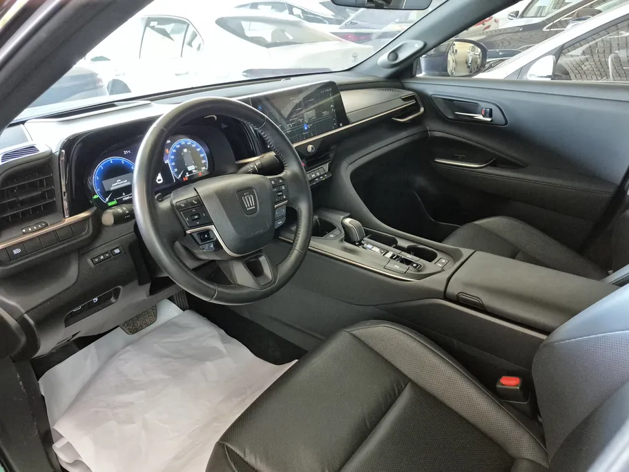 2023 Toyota Crown Majesta 