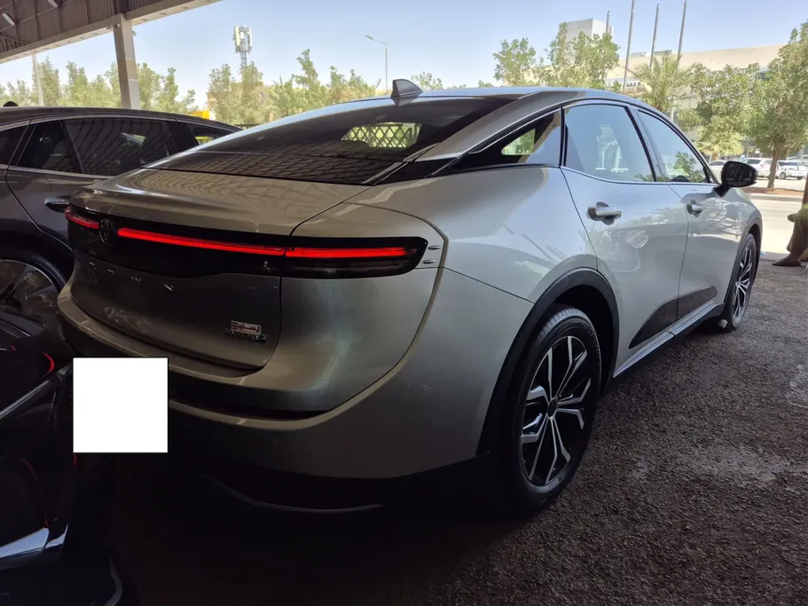 2023 Toyota Crown Premium 