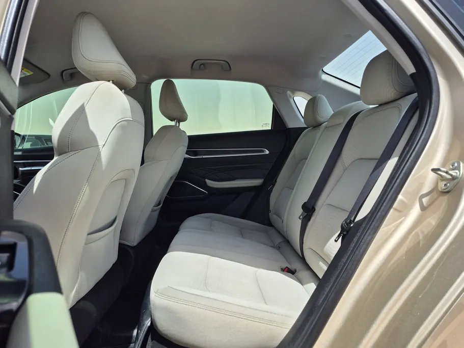 جيلي امجراند GS 2023 