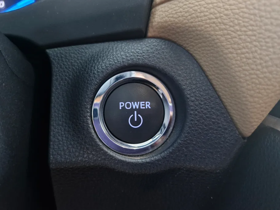 تويوتا راف فور XLE HEV 2023 