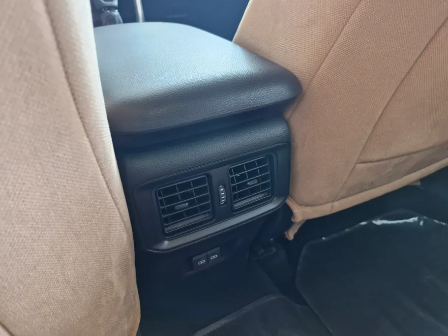 تويوتا راف فور XLE HEV 2023 