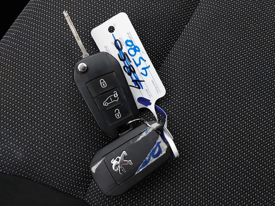 بيجو بارتنر Short van 2022 