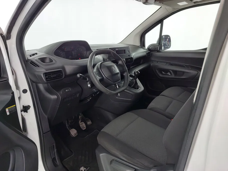 بيجو بارتنر Short van 2022 