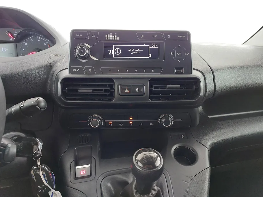 بيجو بارتنر Short van 2022 