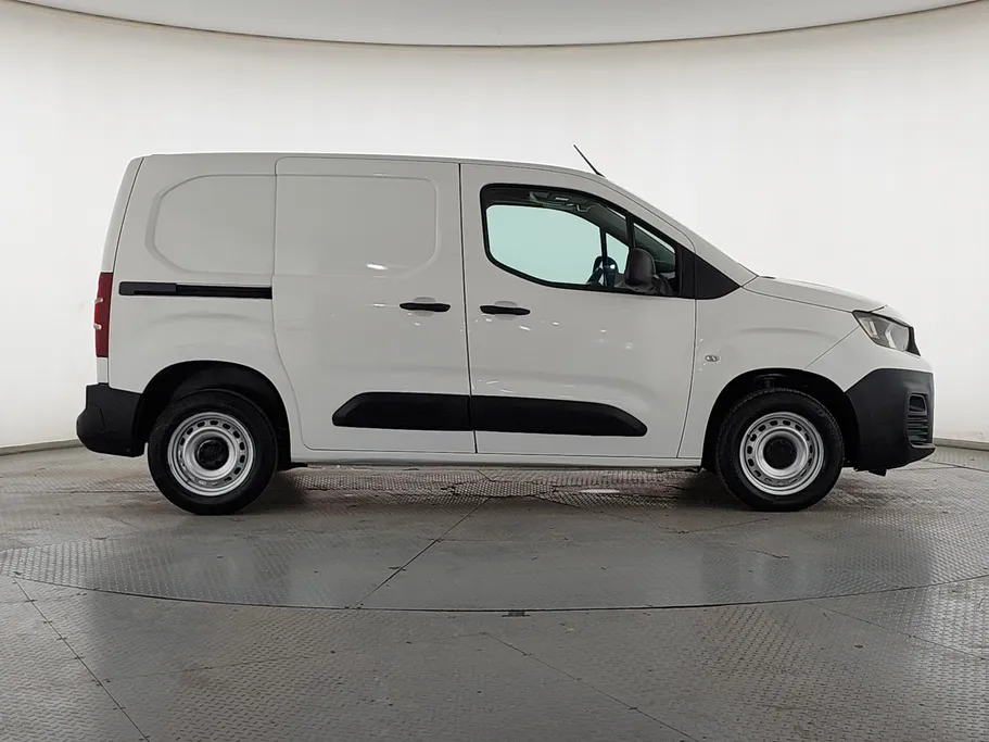 بيجو بارتنر Short van 2022 