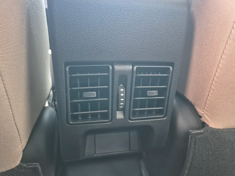 تويوتا يارس Y 2026 