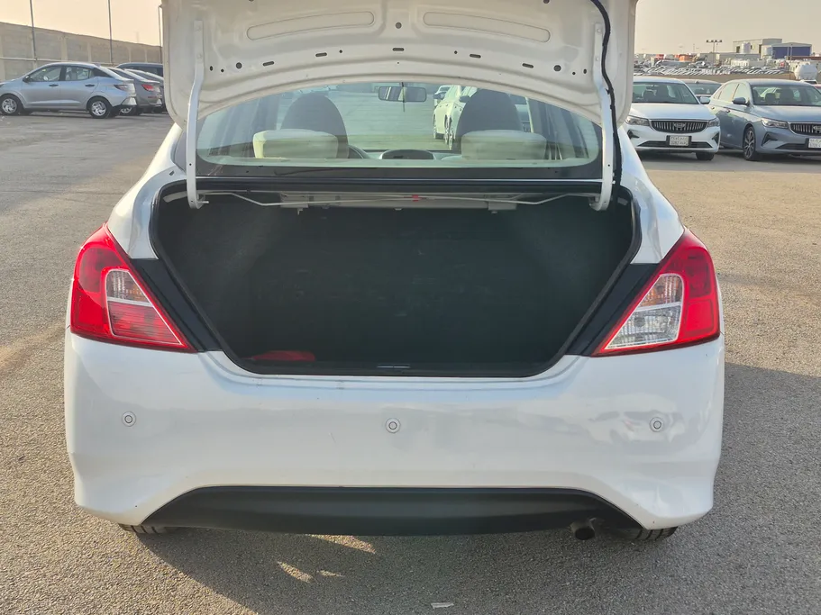 2023 Nissan Sunny SV Comfort 