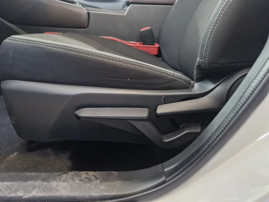 تويوتا يارس YX 2023 