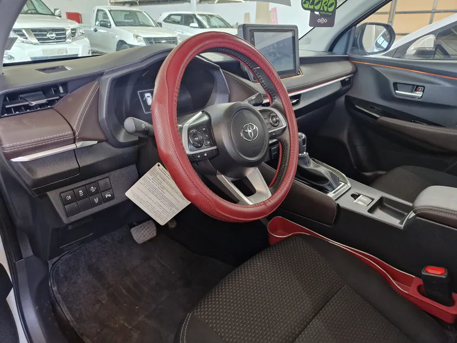 تويوتا يارس YX 2023 