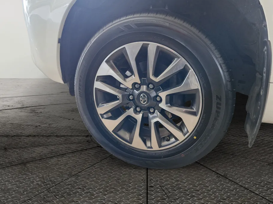 تويوتا برادو TXL 2022 