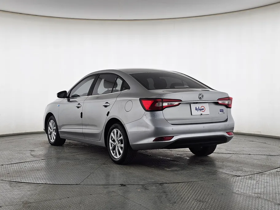 ام جي 5 COM 2023 