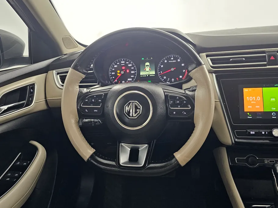 ام جي 5 COM 2023 