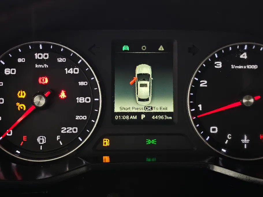 ام جي 5 COM 2023 