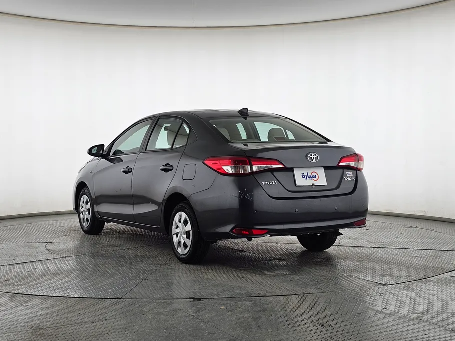 2021 Toyota Yaris  Y 