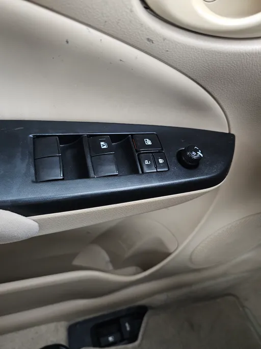 2021 Toyota Yaris  Y 