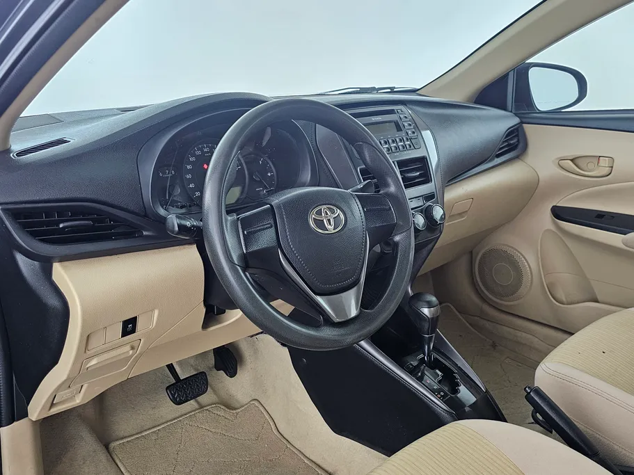 2021 Toyota Yaris  Y 