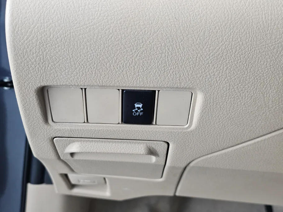 2021 Toyota Yaris  Y 