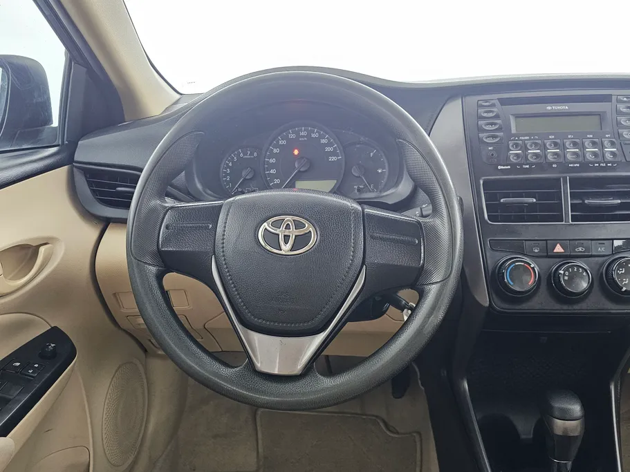 2021 Toyota Yaris  Y 