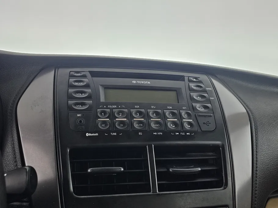 2021 Toyota Yaris  Y 