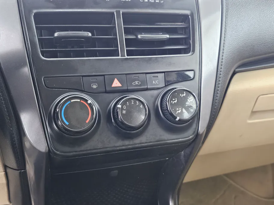 2021 Toyota Yaris  Y 