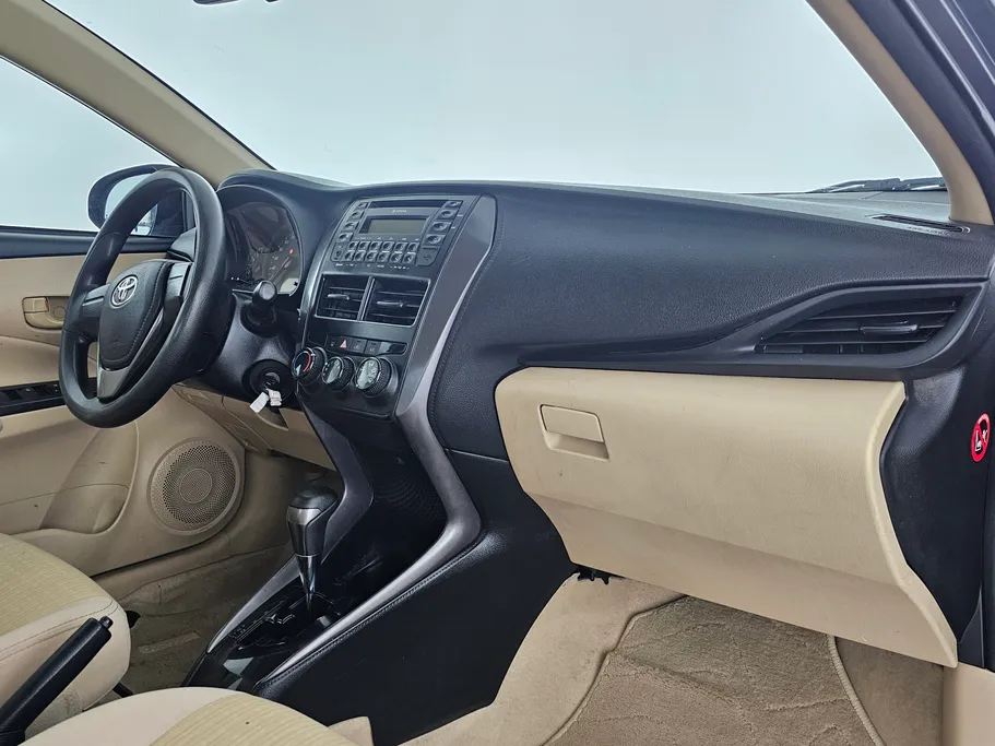 2021 Toyota Yaris  Y 