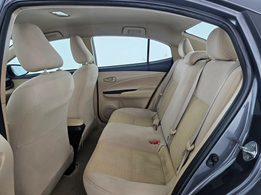 2021 Toyota Yaris  Y 