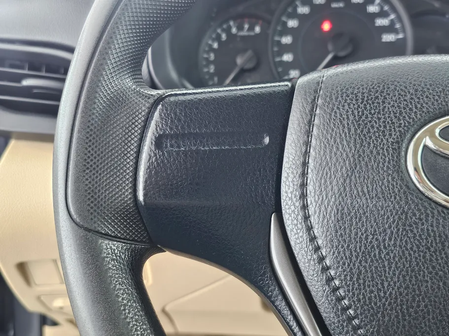 2021 Toyota Yaris  Y 