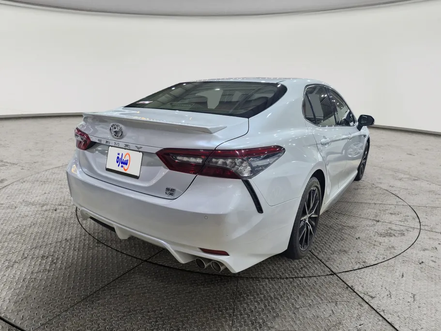2022 Toyota Camry  SE 