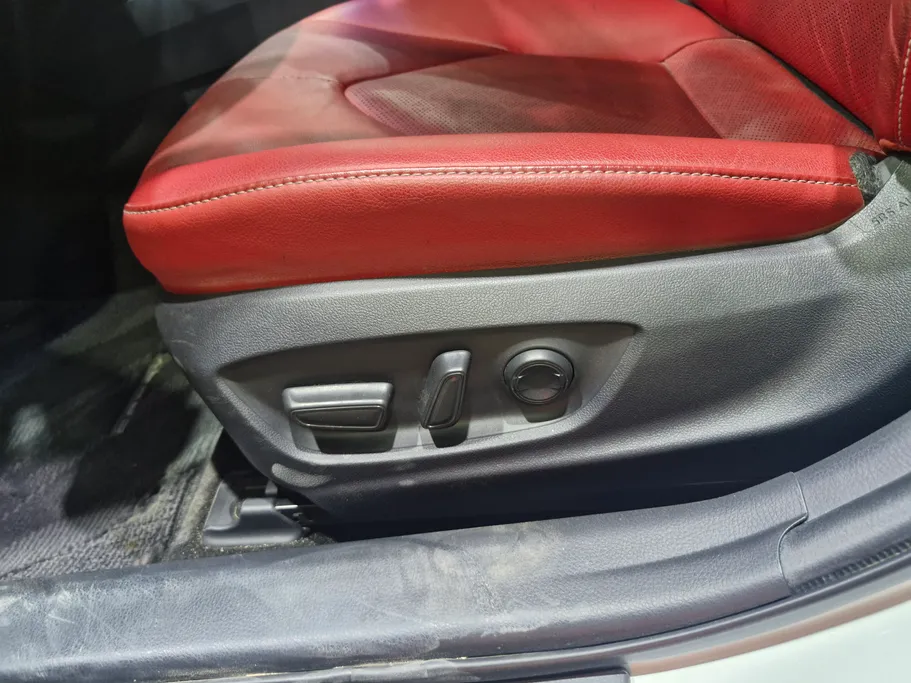 2022 Toyota Camry  SE 