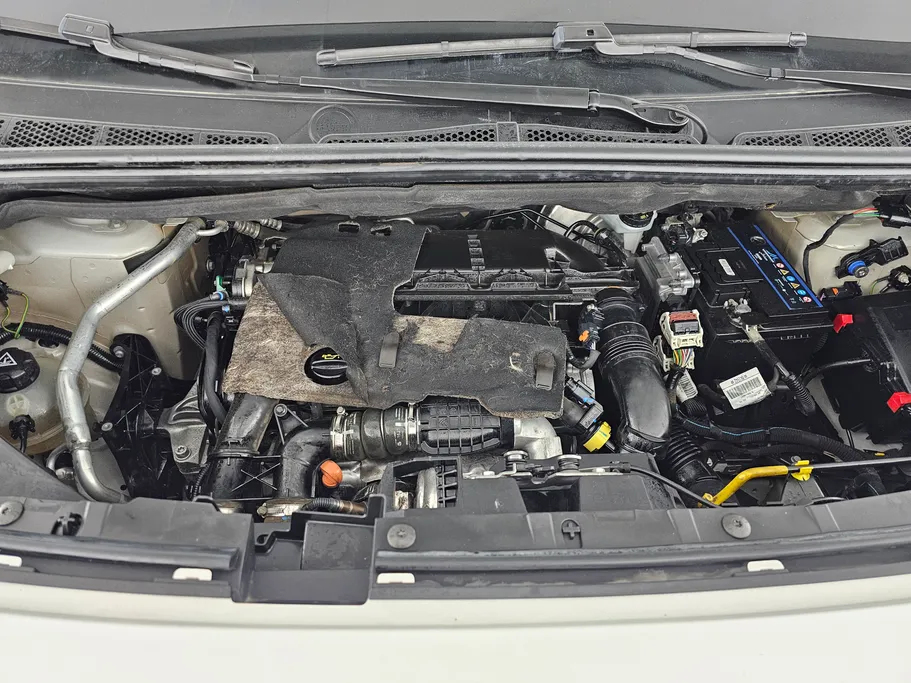 2022 Peugeot Partner Long van 